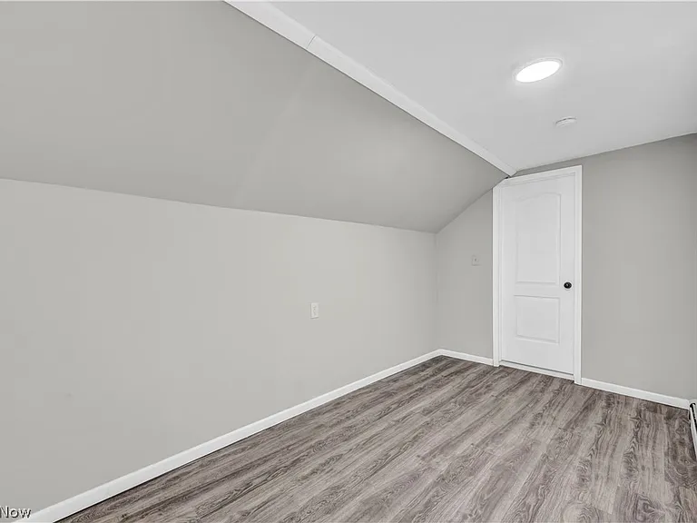 3010 Daisy Ave #UP — Photo 19