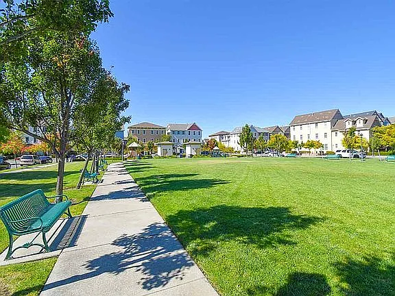 2057 De Anza Ln — Photo 40