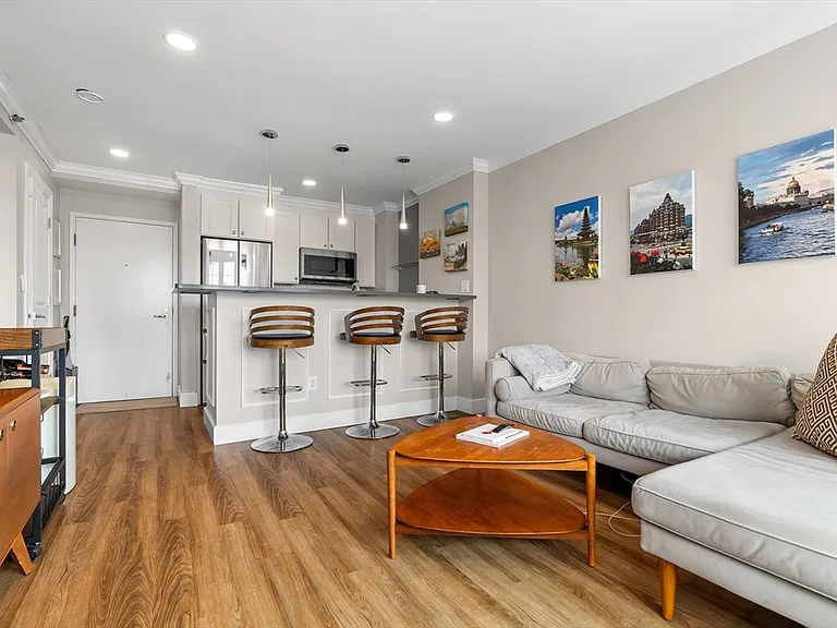 534 Beacon St #901 — Photo 3