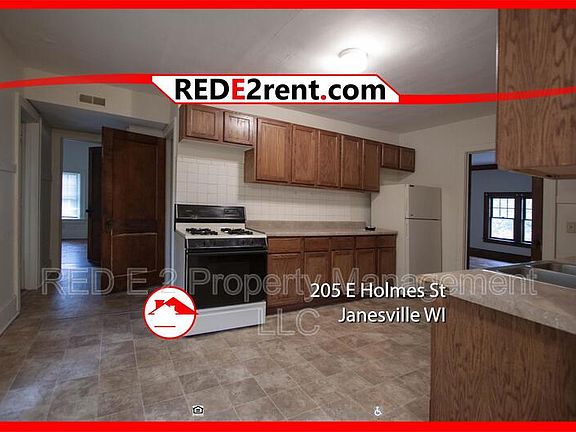 3rd image of 203-205-207 E Holmes St