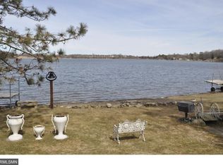 12600 Lake Ave, Lindstrom, MN 55045