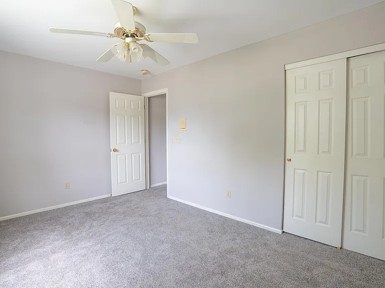 16944 Hickory Crest Dr — Photo 19