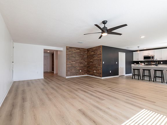 5th image of 2751 Flintstone Ave SE