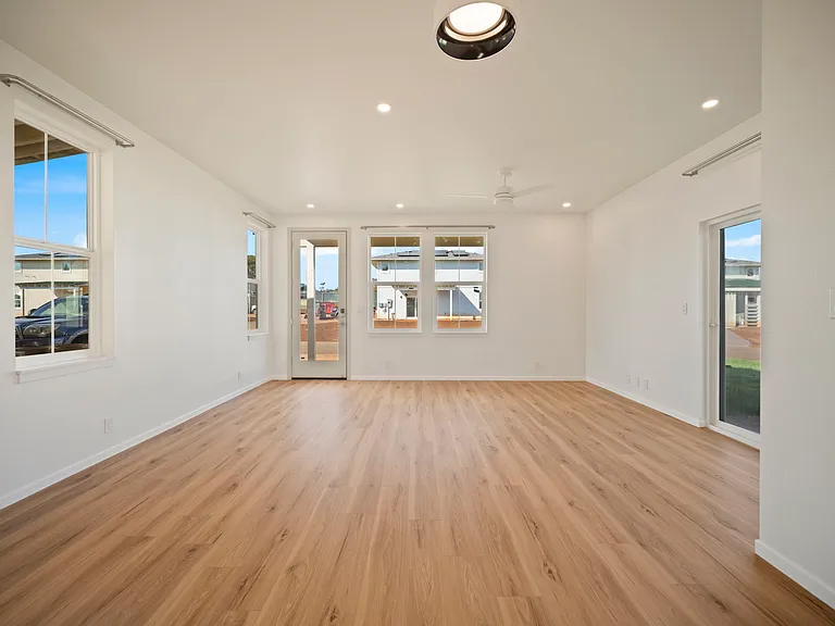 3073 Poipu Rd — Photo 11