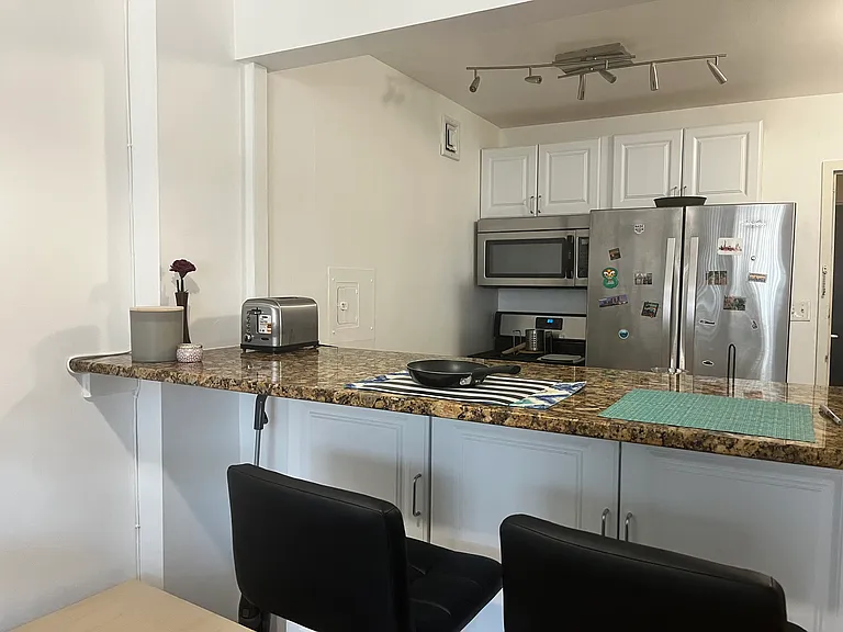 2030 F St NW #910 — Photo 5