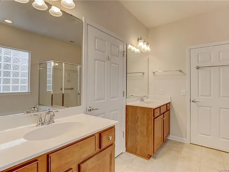 8118 Crater Lake Dr — Photo 21