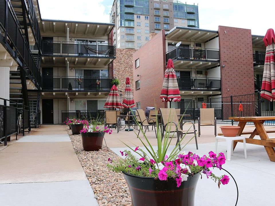 1st image of 257 N Pearl St APT 306