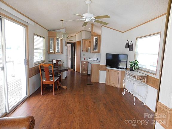 5th image of 83 Summer Place Dr #9