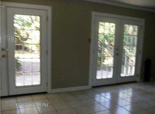 3rd image of 3651 River Oaks Dr