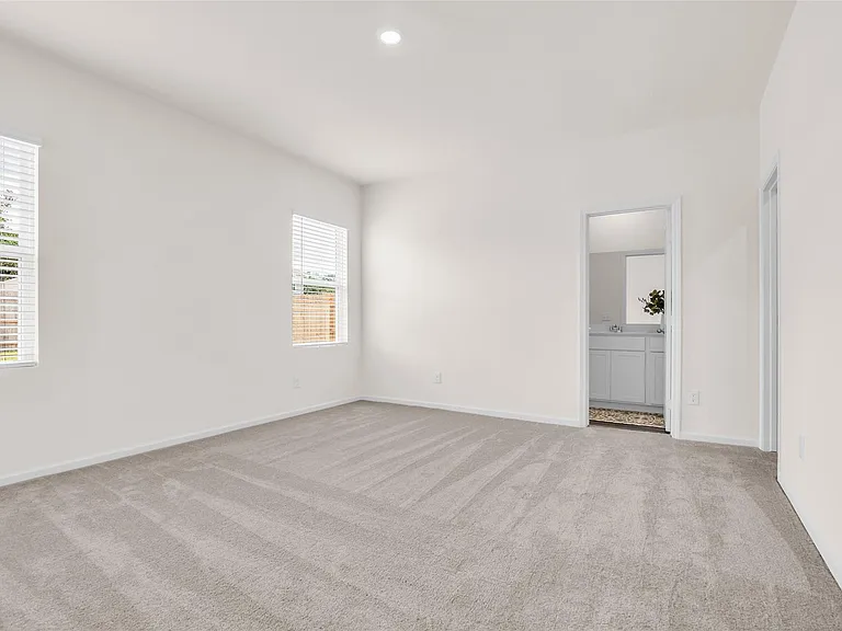 18669 Shauna Danielle Dr — Photo 12
