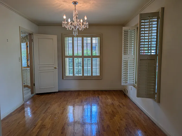 1829 E Bryan Ave — Photo 3
