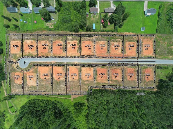 2 Percy Dr, Tanner, AL 35671