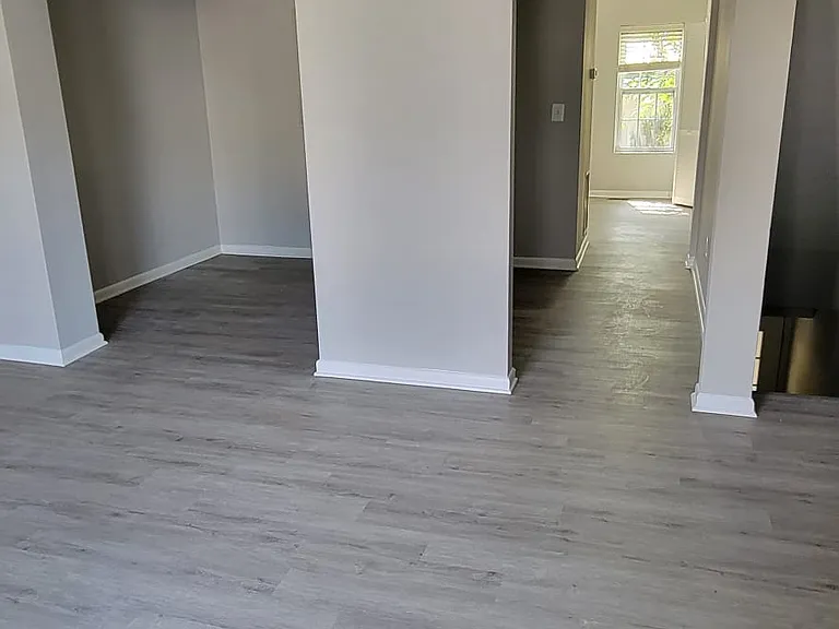 811 7th St NE #2 — Photo 3