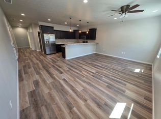 1004 N 7th St #B, Norfolk, NE 68701