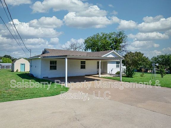 4th image of 744 N Crockett St