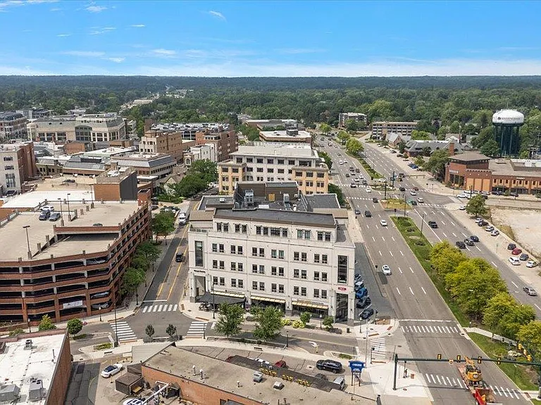 34901 Woodward Ave #5 — Photo 79