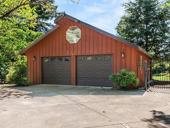 3rd image of 80 Mimosa Ln
