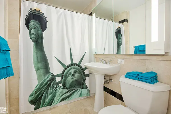 Rented by Brown Harris Stevens | media 20