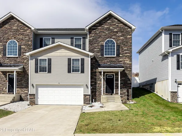 18 Maria Dr, Hanover Township, PA 18706