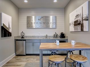 3230 Aspen Valley Cir, Louisville, KY 40241