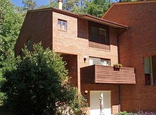 11534 Sunder Ct, Reston, VA 20190