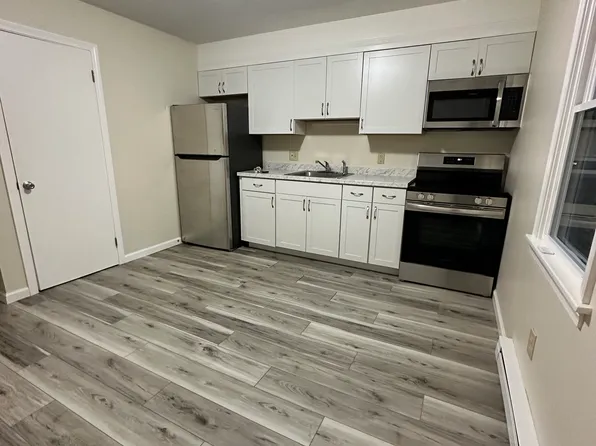 70 Pond Meadow Rd #19, Ivoryton, CT 06442