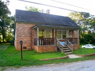 806 W Hampton St, Laurens, SC 29360