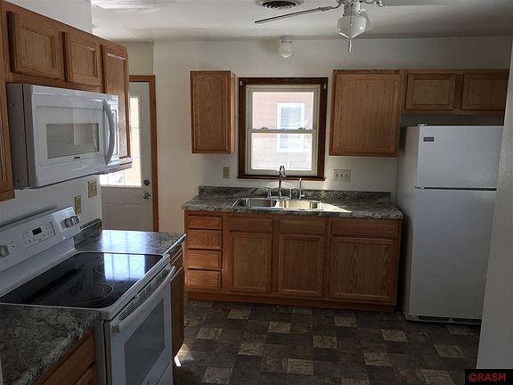 2nd image of 713 S Broadway St