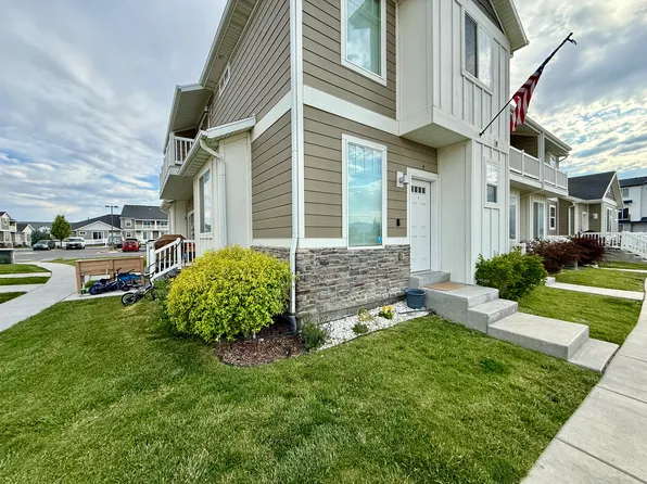 1754 E Skyline Dr #K-4, Eagle Mountain, UT 84005