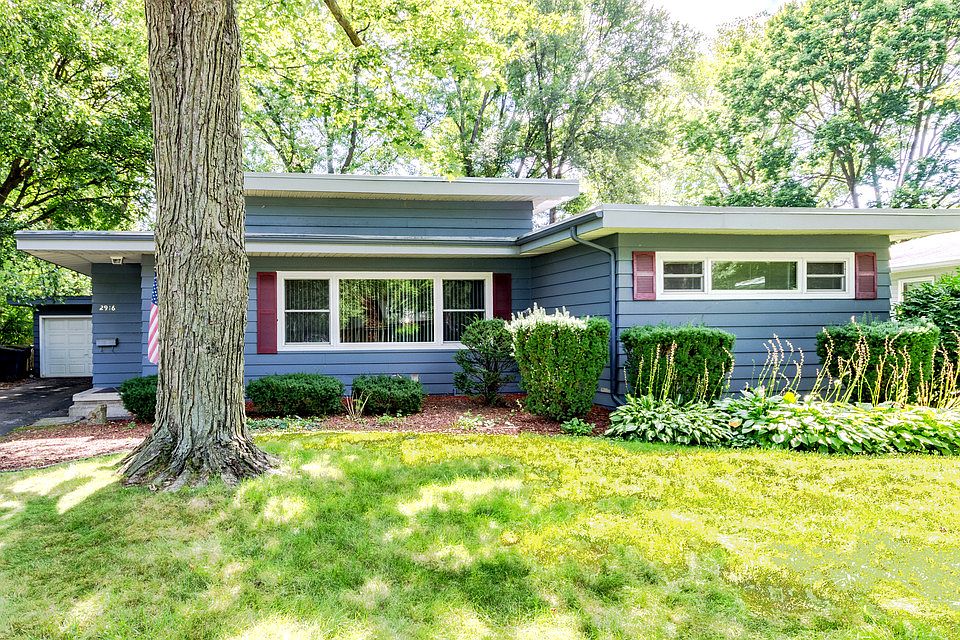 1st image of 2916 Dartmouth Dr
