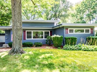 2916 Dartmouth Dr, Midland, MI