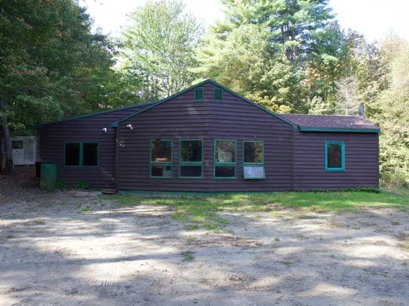 135 Back Road, Fairfield, ME 04937