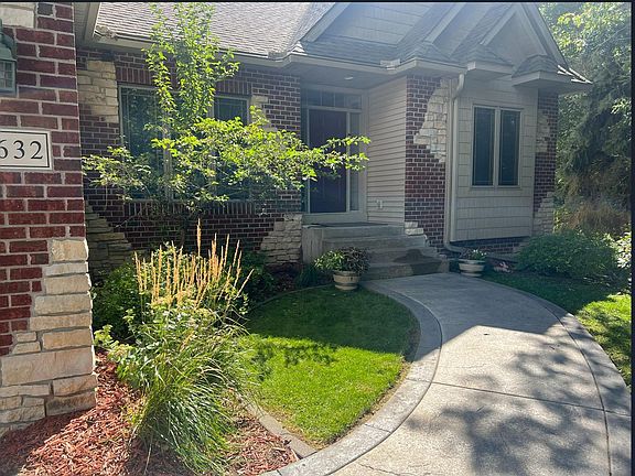 4th image of 3632 140th Ave NE