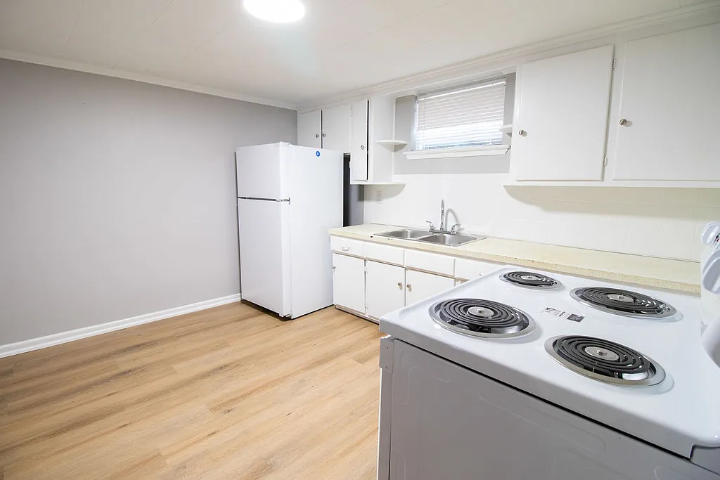 138 Haig Street — Photo 1