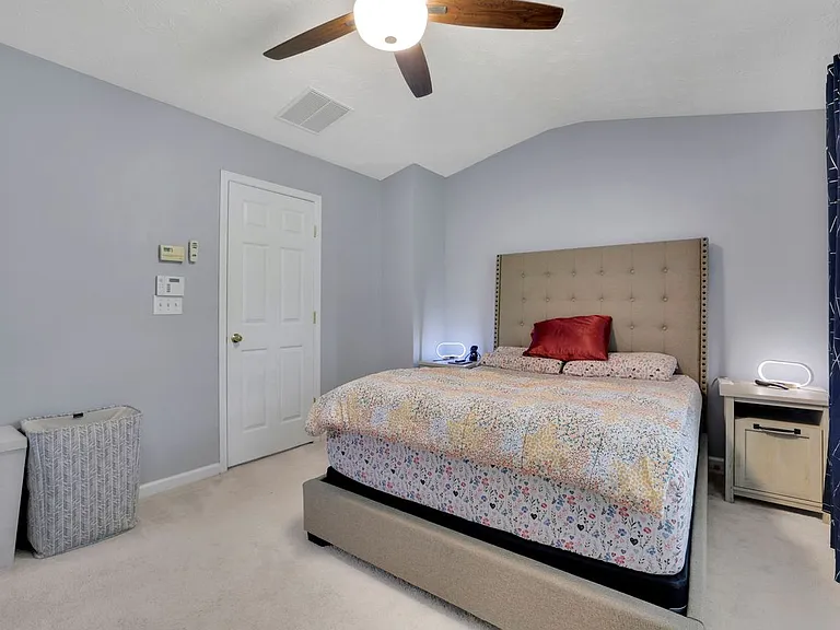 541 Lantern Wood Dr — Photo 21