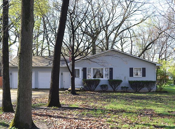 2nd image of 1708 Holiday Dr