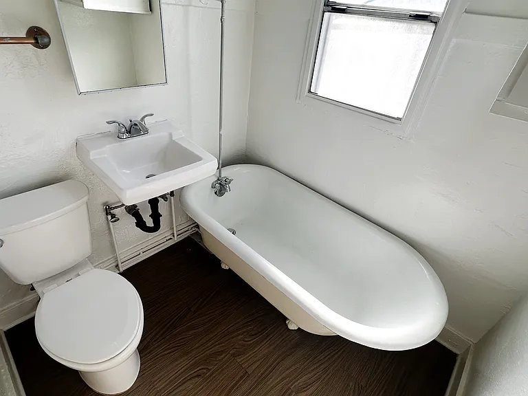Bathroom_02