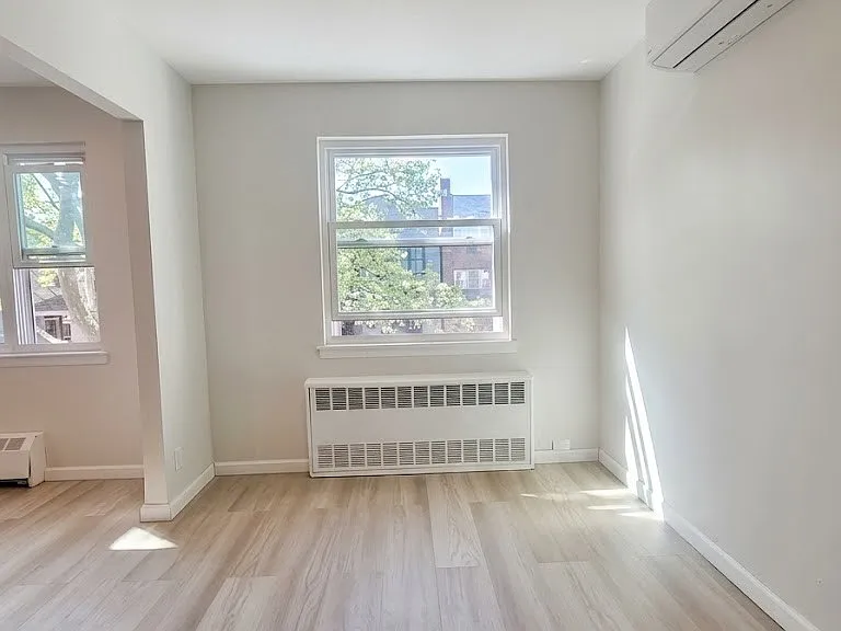 31-59 43rd St #2H — Photo 5