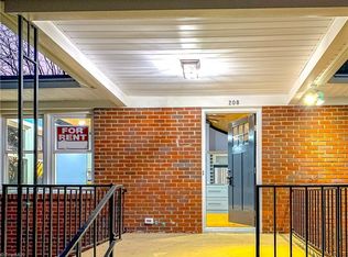 208 N Sunset Dr, Winston Salem, NC 27101
