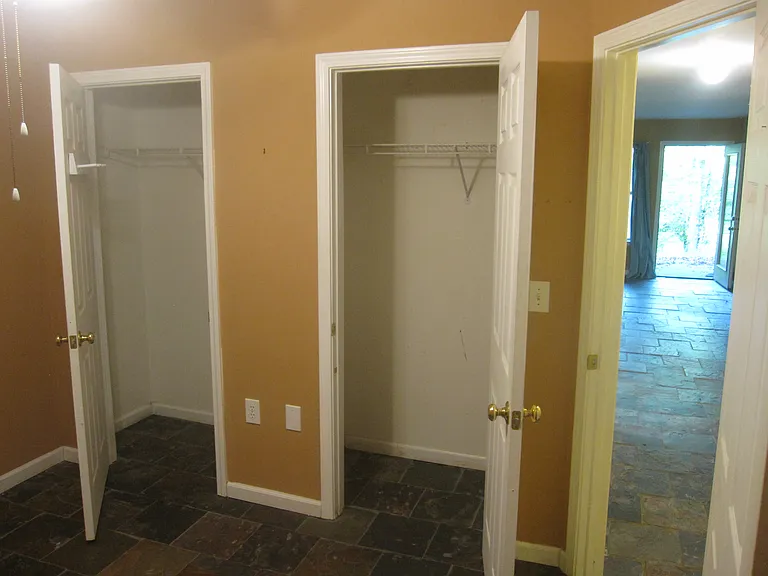 503 Dancing Fox Rd #B — Photo 9