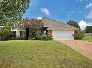120 Laurel Park Pl, Pearl, MS 39208