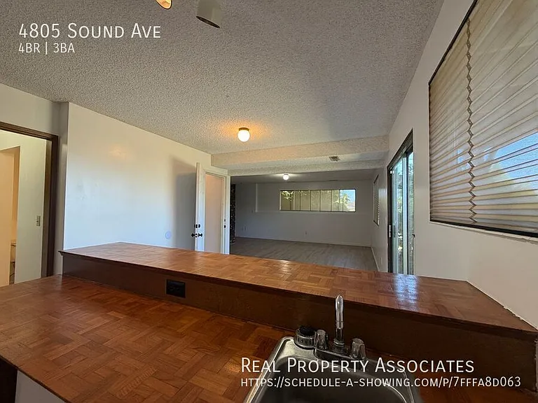 4805 Sound Ave — Photo 16