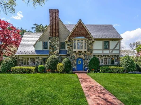 68 Washington Avenue, Garden City, NY 11530