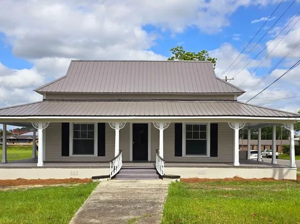 220 College Ave S, Douglas, GA 31533