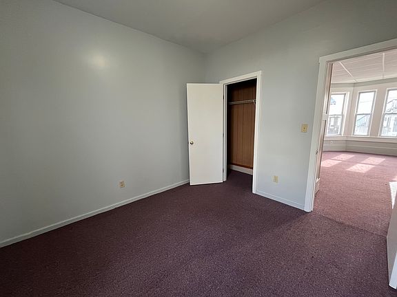 4th image of 306 Bank St #2