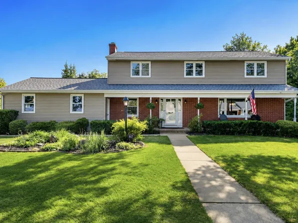 601 Brevoort Ln, Green Bay, WI 54301