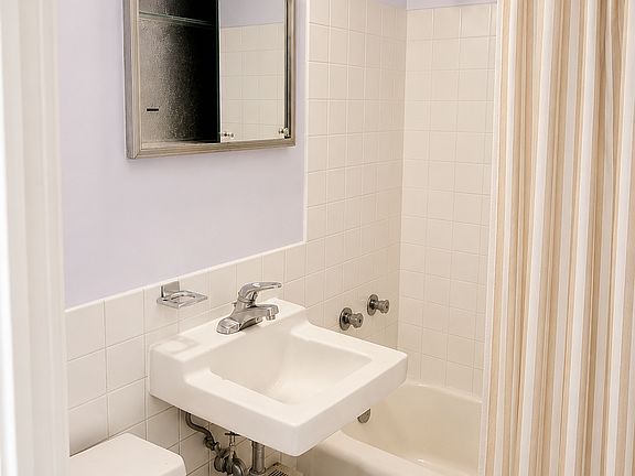 4th image of 1311 Delaware Ave SW APT S533