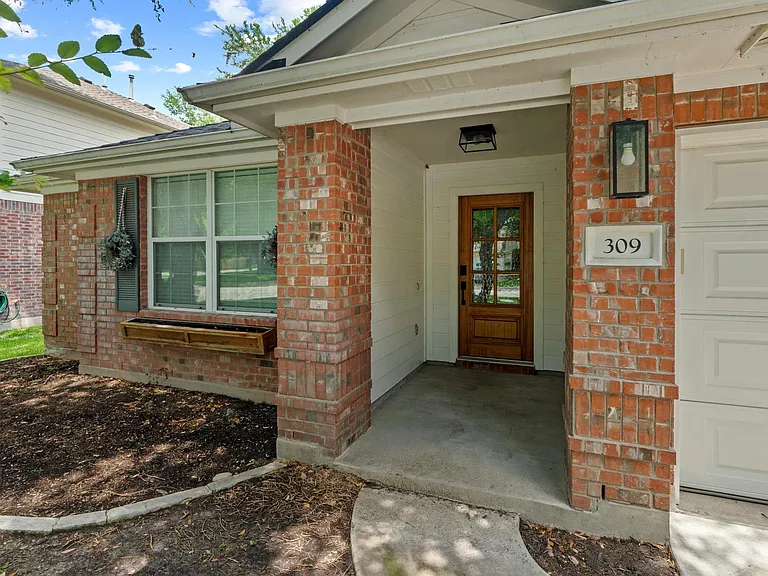 309 Creek Ridge Ln — Photo 4