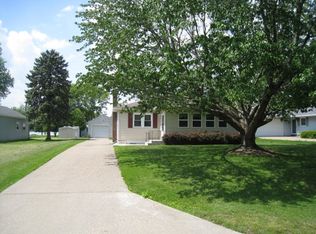 205 2nd Ave, Hampton, IL 61256