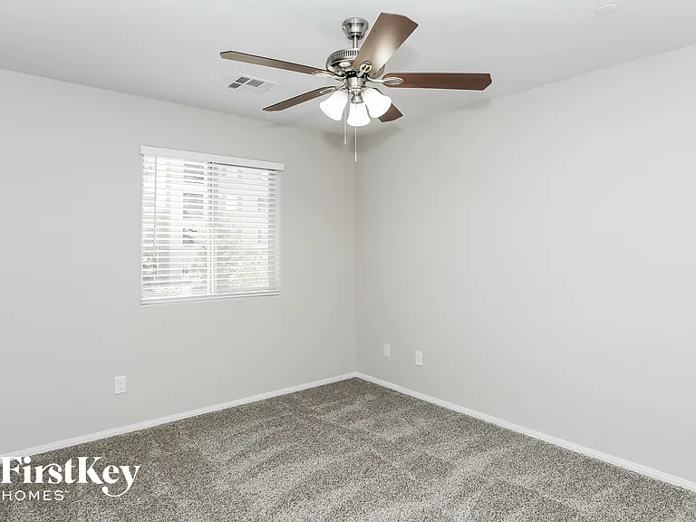 7600 Scarlet Tapestry Ct — Photo 12